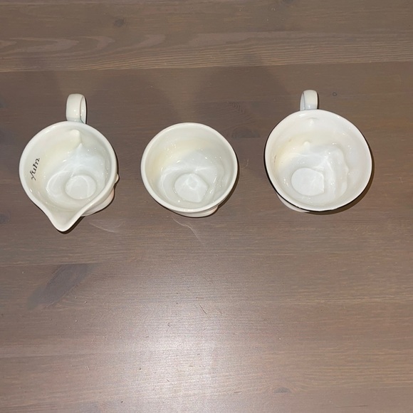 Bailey’s Vintage 1996 Limited Edition China Set - Picture 6 of 7